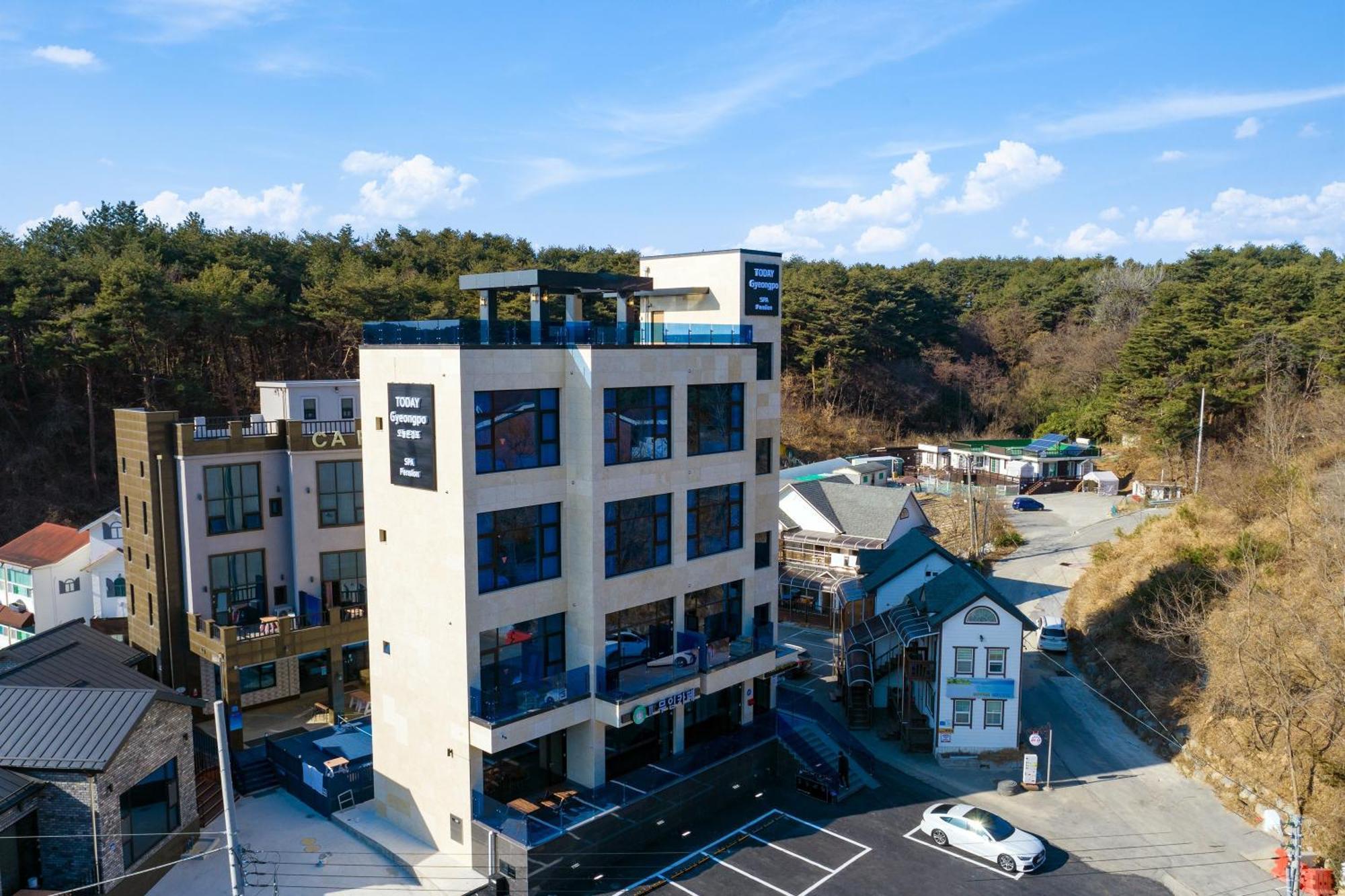 Today Gyeongpo Oceanview Pension Каннин Екстер'єр фото